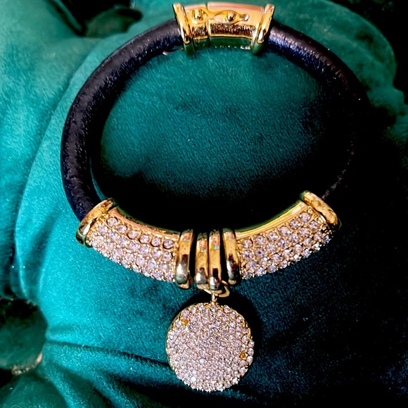 Joan Boyce Bracelet Set. White Crystals. For Small Wrist. - Picture 3 of 8